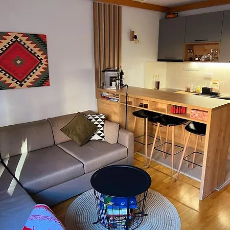 U245 In Vucko - Private Host Apartman *